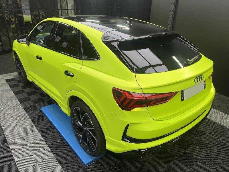 Total Covering changement de couleur sur Audi RSQ3 près de Serris, val d'europe