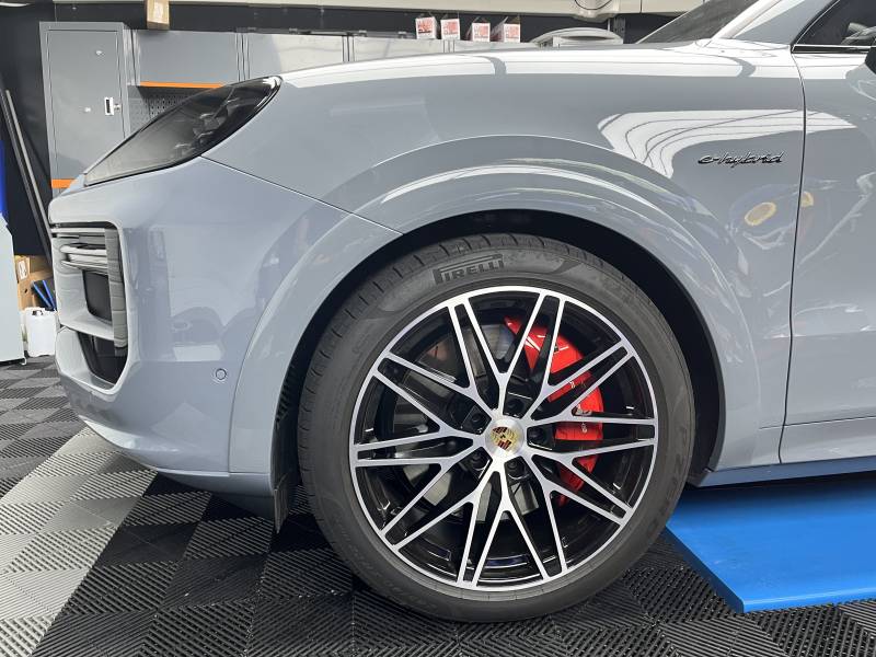 Porsche Cayenne Coupé Turbo Gris Arctique – Protection PPF XPEL