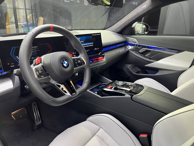 Pose de film PPF XPEL sur BMW M5 G99 Touring à Paris (Île-de-France)